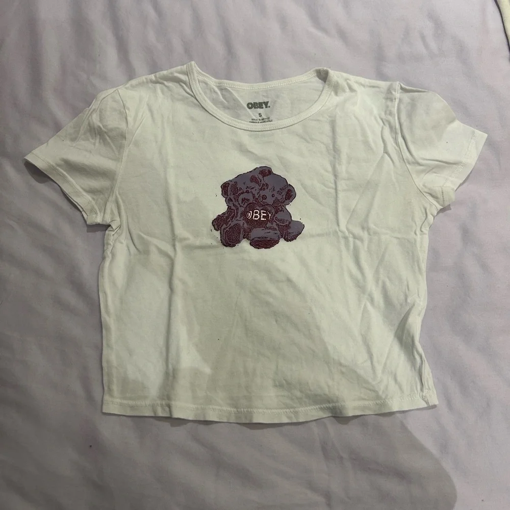 Obey White Tee with Purple Bear Graphic - Picture 1 of 2